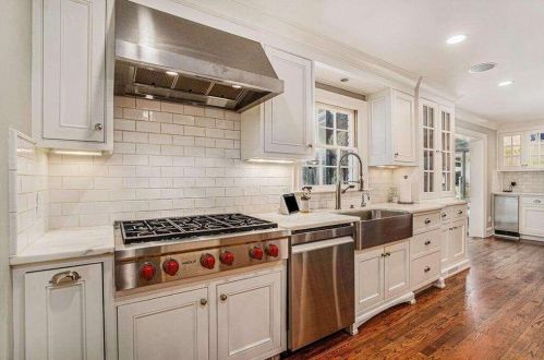 3225 Jett Ferry Ct, Atlanta GA  30350-5415 exterior