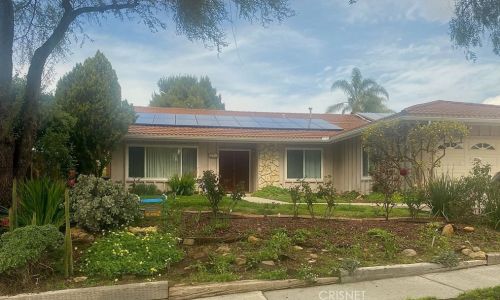 22703 Paul Revere Dr, Calabasas, CA 91302-4813