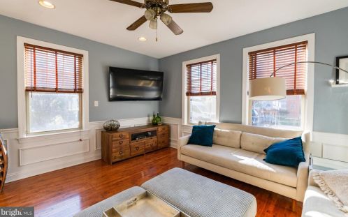 1143 20 St, Philadelphia PA 19146-2946 exterior