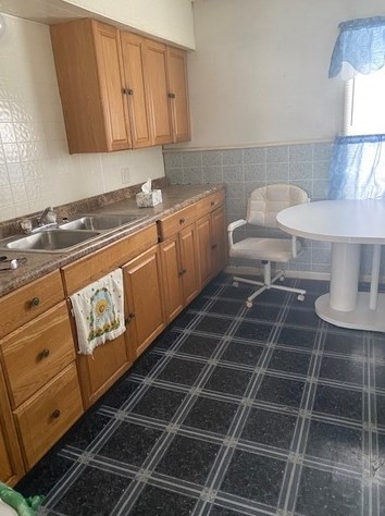 652 Merchant St, Kankakee, IL 60901-3507