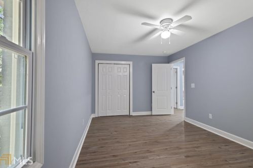 3824 Adamsville Dr, Atlanta GA  30331-3709 exterior