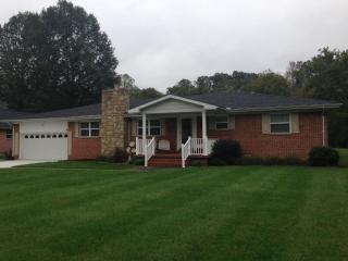 2327 Meadow Haven Dr, Huntington, WV 25704-9483