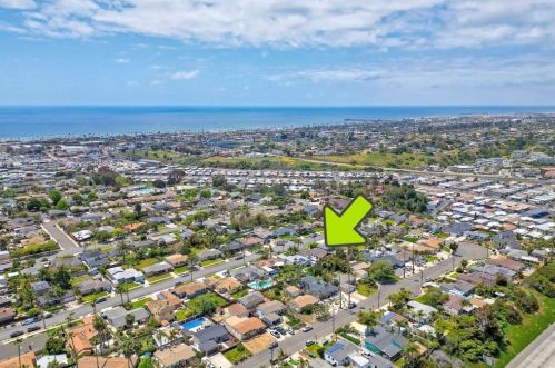 1442 Burroughs St, Oceanside CA  92054-5431 exterior