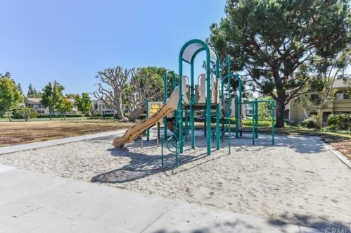 287 Stanford Ct, Irvine CA  92612-1608 exterior
