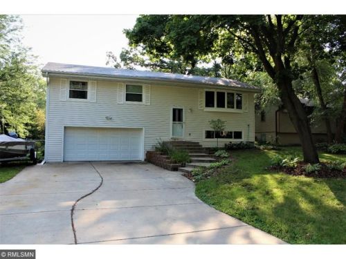 409 Hanson Pl, Stillwater, MN 55082-5351
