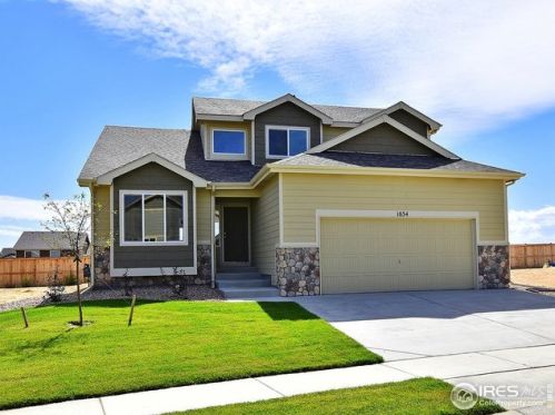 2713 Sapphire St, Loveland, CO 80537-2024