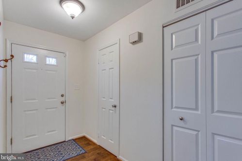10310 Pond Spice Ter, Springfield VA  22015-3739 exterior
