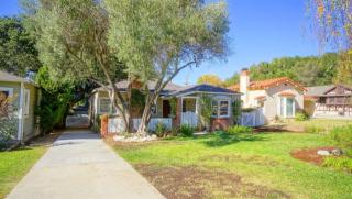 421 Waltonia Dr, Glendale, CA 91206-2927