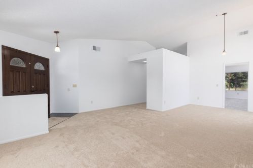 264 Cannon Rd, Riverside, CA 92506-6122