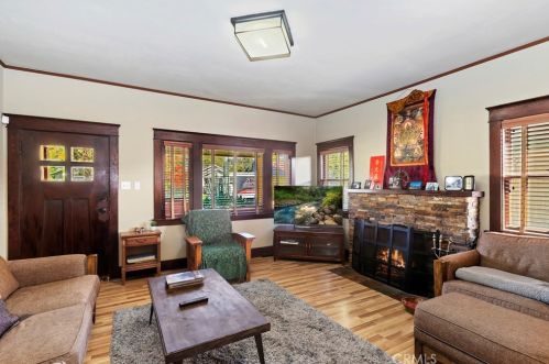 3892 Linwood Pl, Riverside CA  92506-1889 exterior