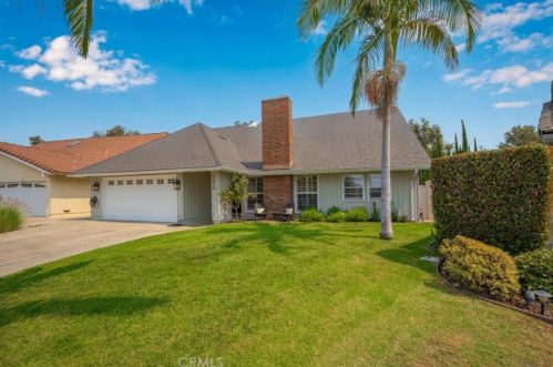 9878 Avenida Mateo, Cypress CA  90630-3445 exterior
