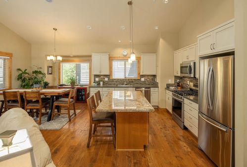 12901 Northwoods Blvd, Truckee CA  96161-6346 exterior