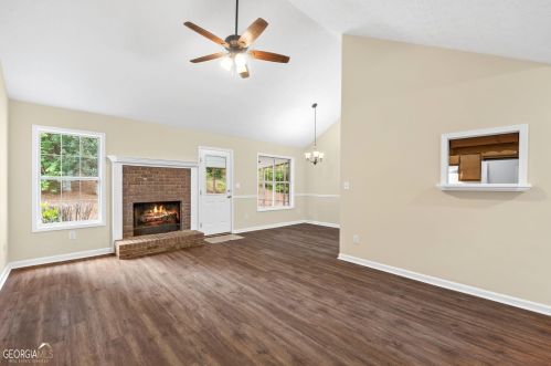 237 Oakwood Cir, Stockbridge GA  30281-6357 exterior