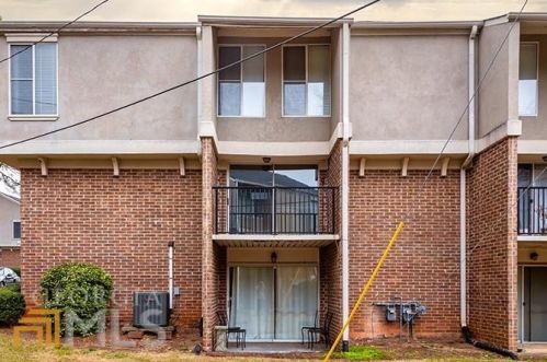3301 Henderson Mill Rd, Atlanta GA  30341-6037 exterior