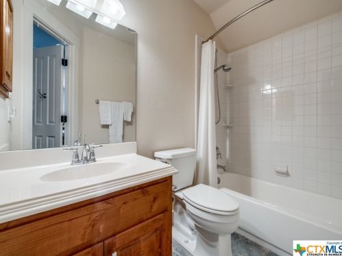 1009 Bluewater Pl, Spring Branch TX 78070-5485 exterior