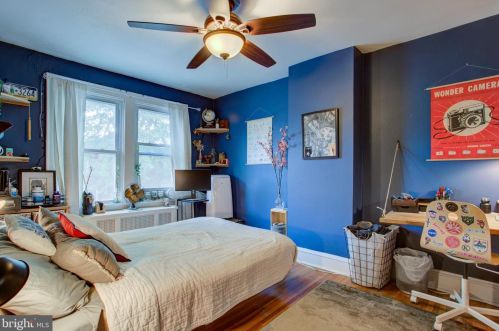 555 Burrowes Ave, Lancaster PA  17602-2120 exterior