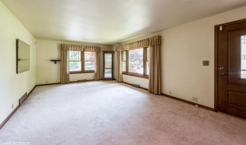 2541 Hart Rd, Hammond, IN 46322-2528