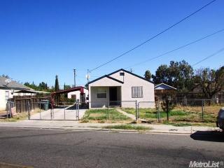 321 Rio Grande Ave, Modesto, CA 95351-5357