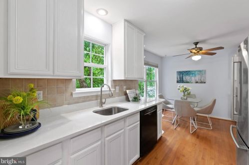 5 Garfield Way, Princeton NJ  08540-1669 exterior