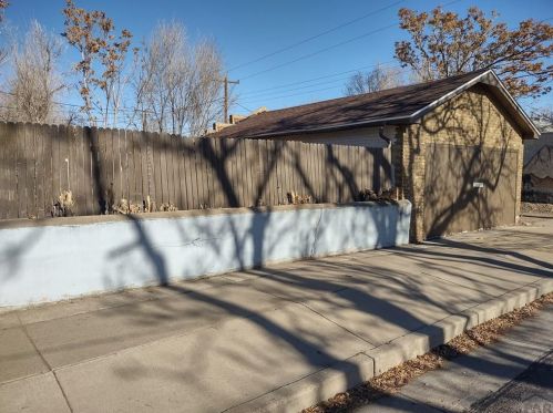 798 Abriendo Ave, Pueblo, CO 81004-2511