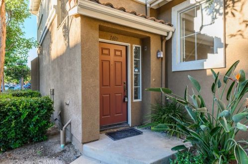 1407 Elmhurst, Irvine CA  92618-4023 exterior