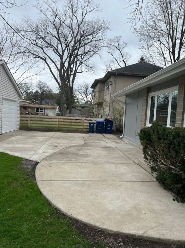 1344 Bayberry Ln, Bannockburn IL  60015-4002 exterior