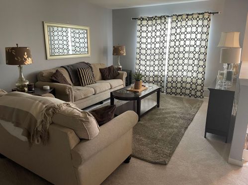 1249 Alta Vista Dr, Pingree Grove IL  60140-2057 exterior