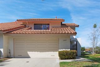 3060 Camino Limero, Carlsbad, CA 92009-4524