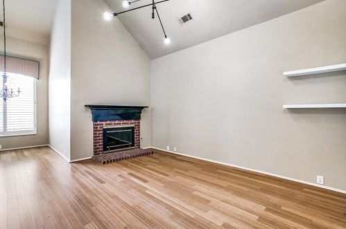 337 Touchdown Dr, Irving TX exterior