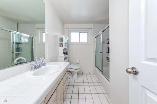3117 Harmony Pl, Glendale CA  91214-1315 exterior