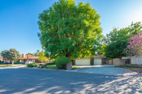 66 Birchcroft St, Arcadia, CA 91007-5167