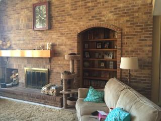 16869 Crestline Ln, Denver CO  80015-4005 exterior