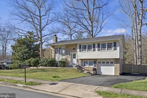 7310 Whitson Dr, Springfield VA  22153-1541 exterior