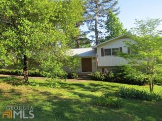 30 Rosedale St, Toccoa, GA 30577-2868