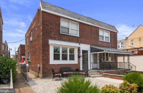 2810 Darien St, Philadelphia, PA 19148-5056