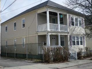 33 Sears Ave, Providence, RI 02908-5233