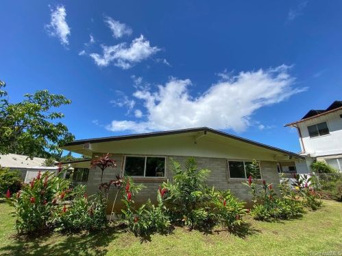 48 Akamu Pl, Honolulu HI  96817-1422 exterior