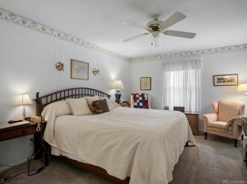 6439 Hinsdale Ave, Englewood CO 80112-1905 exterior