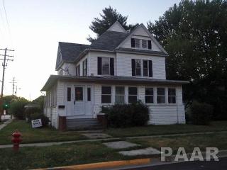 533 Mcarthur St, Macomb, IL 61455-2931