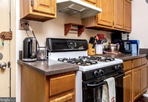 511 13th St, Philadelphia PA  19147-1127 exterior