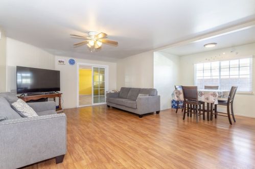 45023 16th St, Lancaster, CA 93534-2136