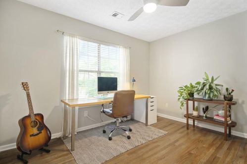 55 Hammock Pl, Atlanta GA  30312-2879 exterior