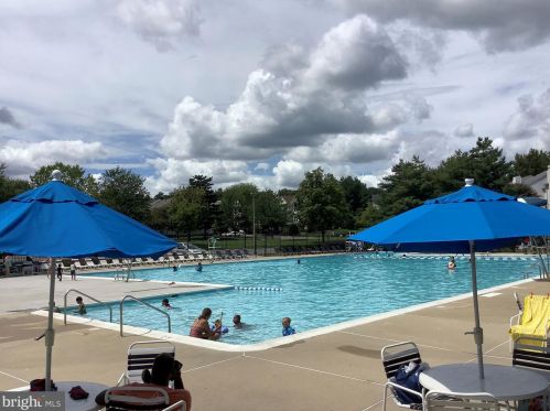 14200 Wolf Creek Pl, Silver Spring MD  20906-6193 exterior