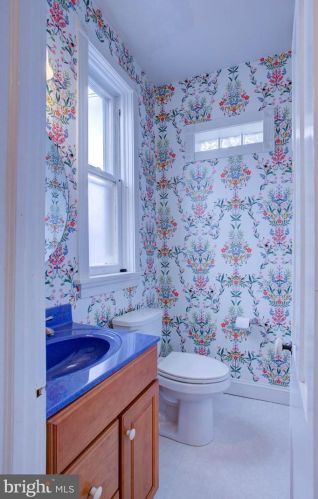 827 Walnut St, Lancaster PA  17602-2436 exterior