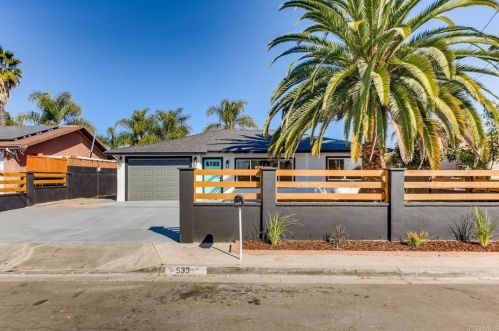 533 Spires St, Vista, CA 92083-3429