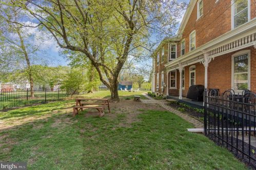 34 Ridge St, Carlisle PA  17013-3925 exterior