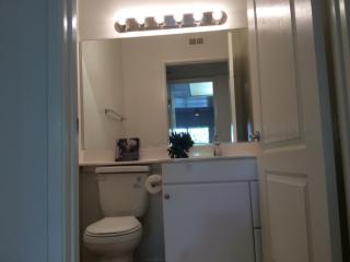 22 Rockview, Irvine CA  92612-3213 exterior