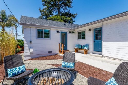 412 Monterey Ave, Capitola CA  95010-3614 exterior