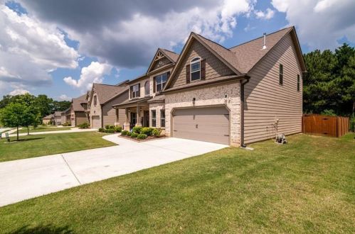237 Misty Grove Dr, Loganville, GA 30052-6635
