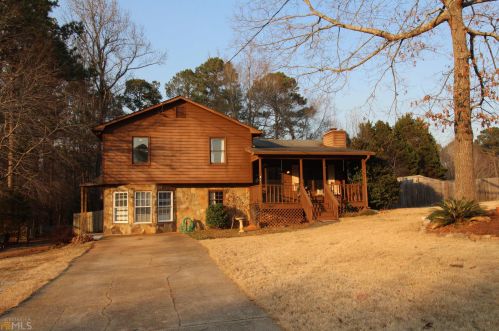 120 Forest Dr, Porterdale, GA 30016-4455